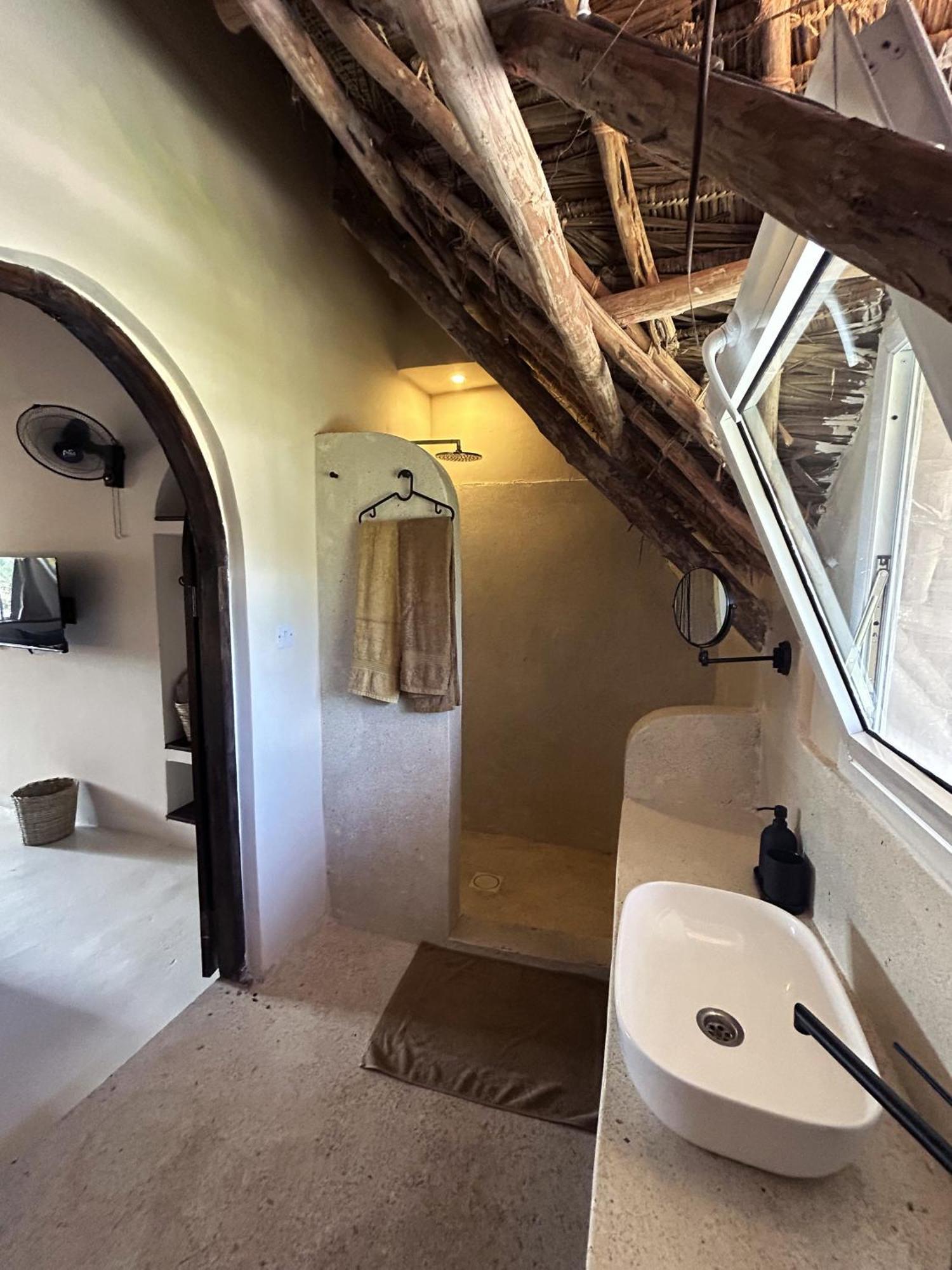 Kuwa Zanzibar Aparthotel Kiwengwa  Buitenkant foto